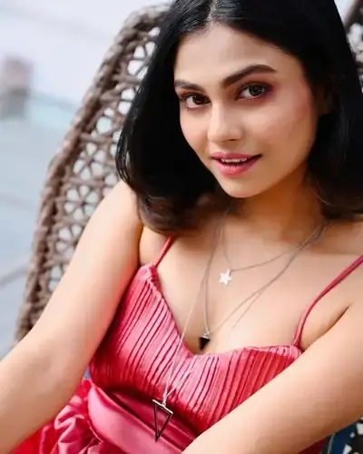 Escort Service Morjim Beach